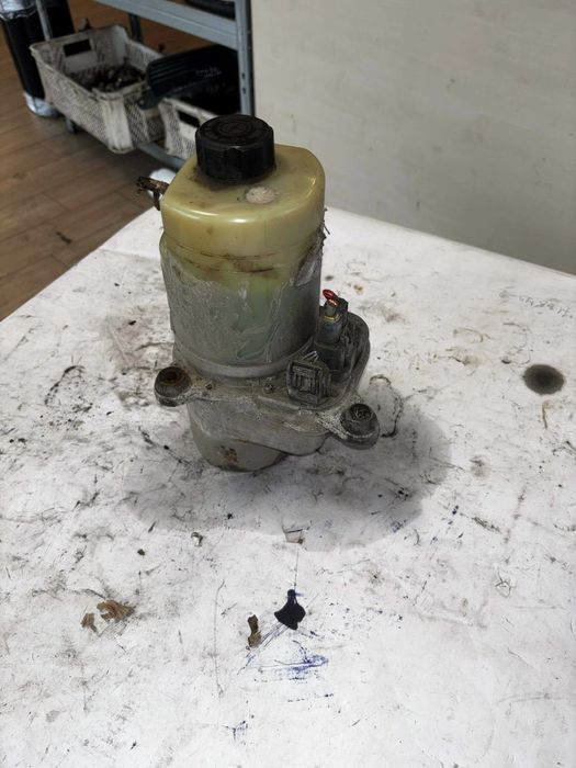 Pompa Wspomagania Ford Focus II Lift