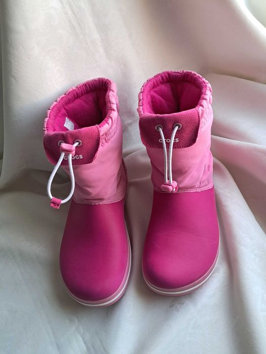Różowe ocieplane śniegowce Crocs J6