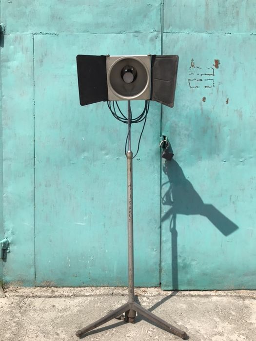 Торшер студийный свет фотостойка тренога лофт светильник напольный