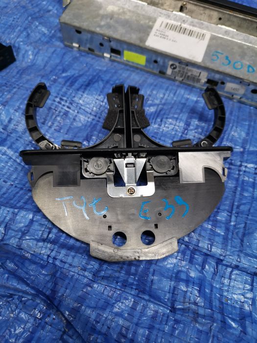 BMW E39 cup holder uchwyt na kubki tylny