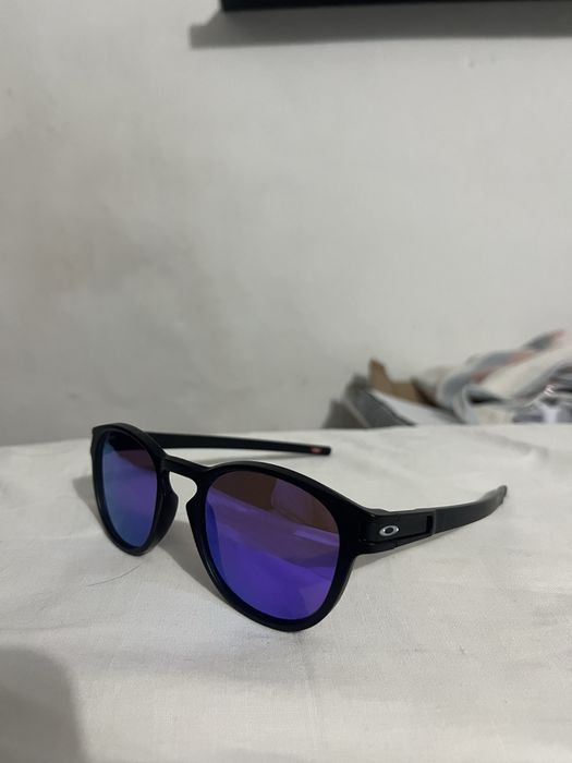 Oculos oakley latch