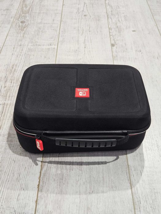 Duże etui / walizka transportowa Nintendo Switch – na konsolę i akcesoria