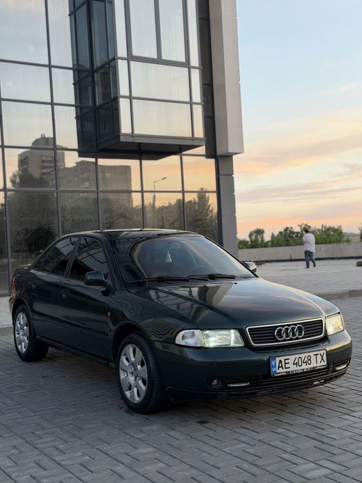 Продам авто Audi A4 (B5) 1996