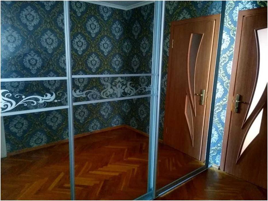 Продам будинок в Івано-Франківську по вул. Січинського.