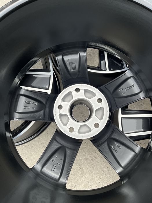Легкосплавні диски Volkswagen Tuareg, Audi Q7 5*130R20