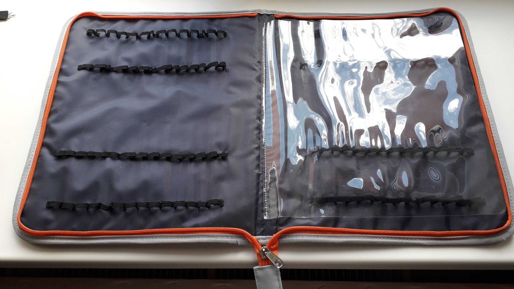 Папка, сумка для ручек, инструментов, отверток и т.п.