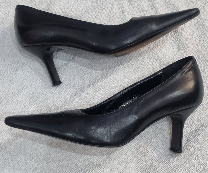 Lote de Sapatos Mulher N° 34 valor cada variado ver todas fotos