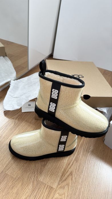 Ugg clear mini 36 p