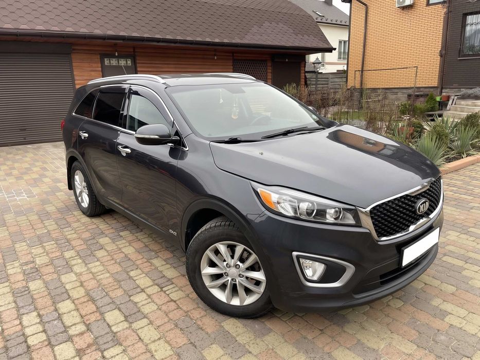 Власна, доглянута та обслужена Kia Sorento