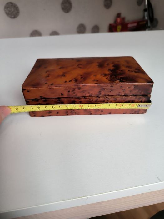 Винтажная шкатулка из  дерева туи.