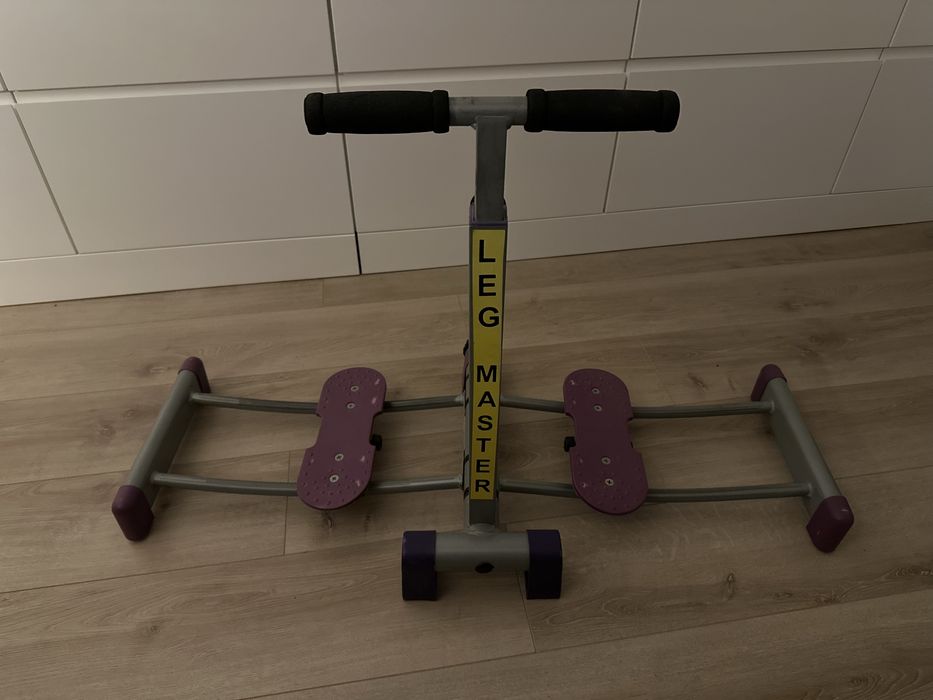 Przyrząd do ćwiczenia nóg LegMaster
