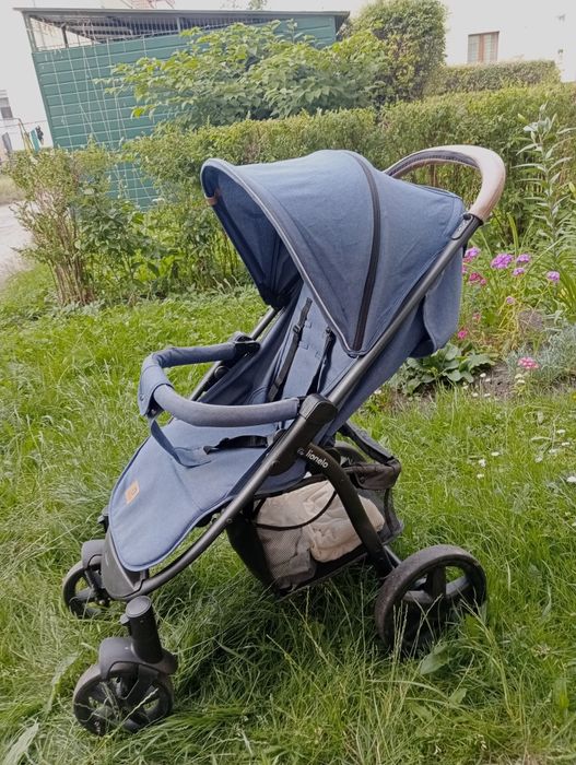 Sprzedam wózek spacerowy