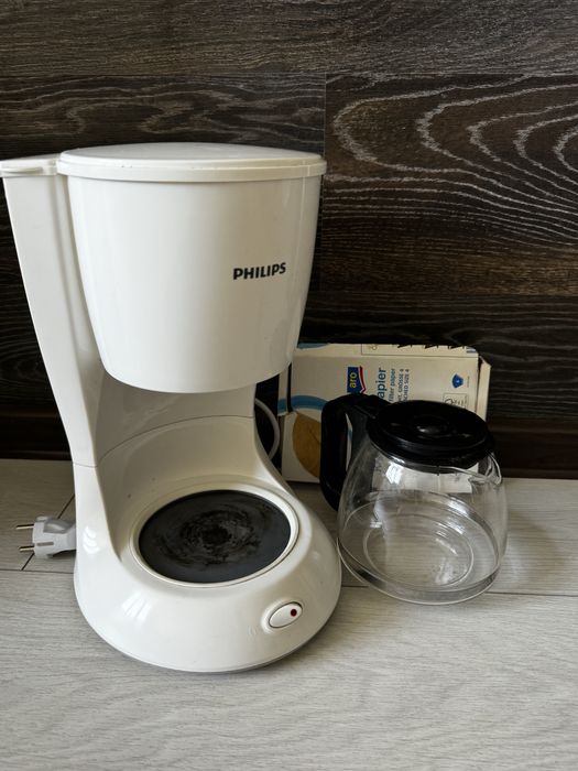 Крапельна кавоварка Philips Daily Collection HD7447