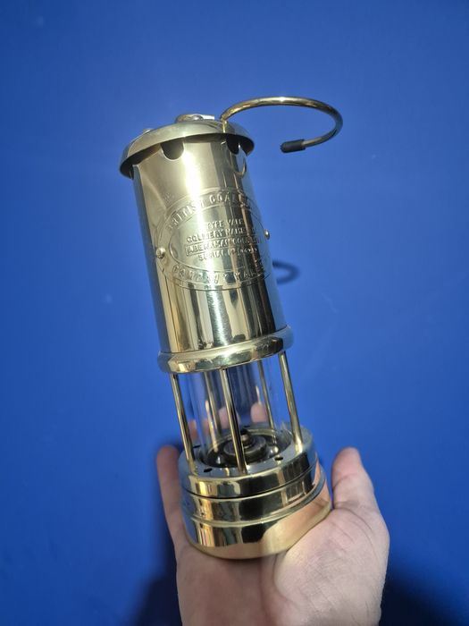 Łampa naftowa górnicza