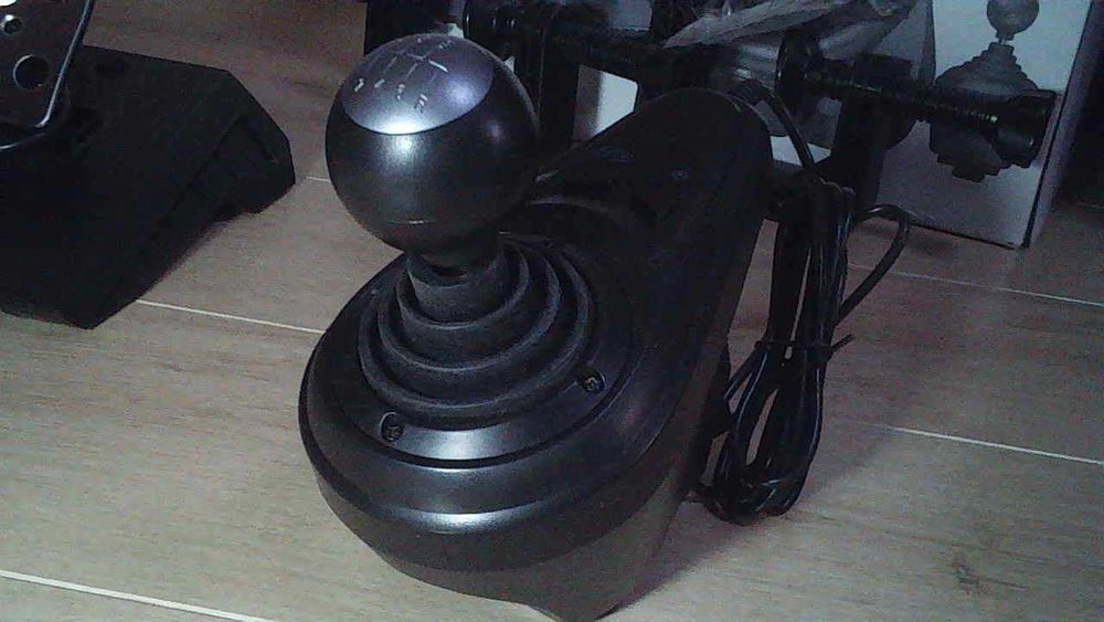 Игровой руль PXN V9 GEN2 с педалями и коробкой передач