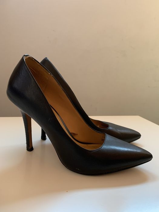 Sapatos pretos Zara