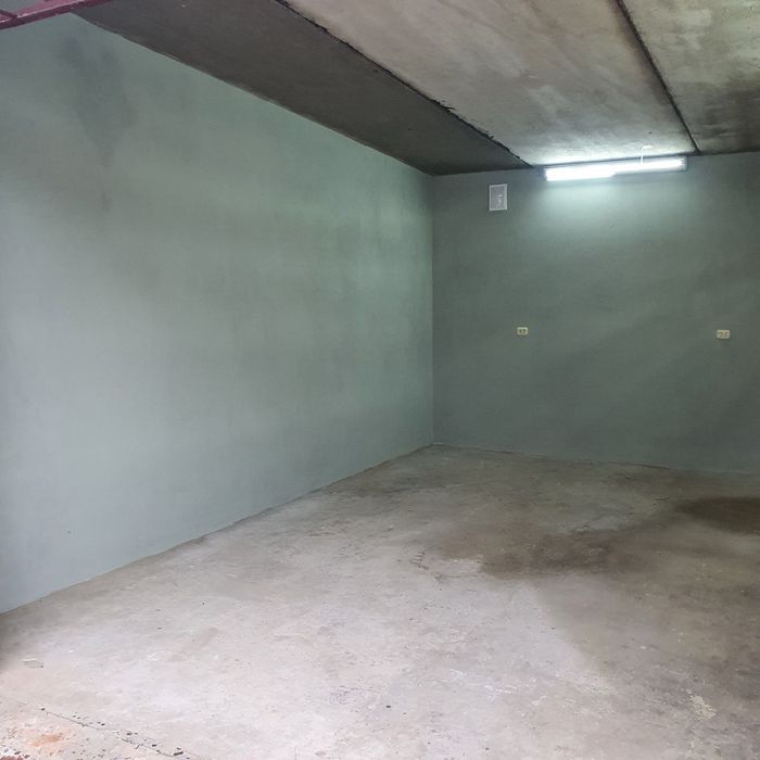 Продам/здам цегляний гараж в коперативі АВТОКОМП-2  по вулиці К.Карого