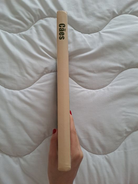 Livro "Cães Os amigos mais fiéis do Homem"