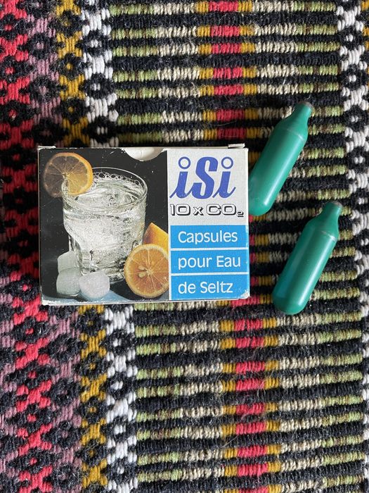 Sifão de soda - vintage - com cartuchos de gás