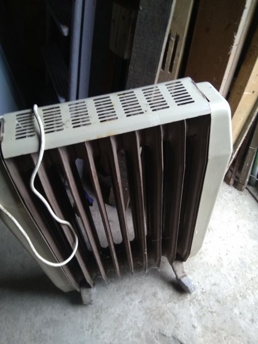 Електричний масляний радіатор Каховка