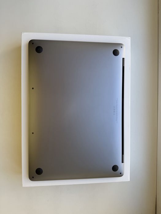 MacBook pro m1 2020 8/256