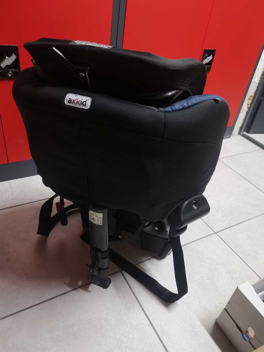 Fotelik Axkid Minikid - czarny (9-25kg)