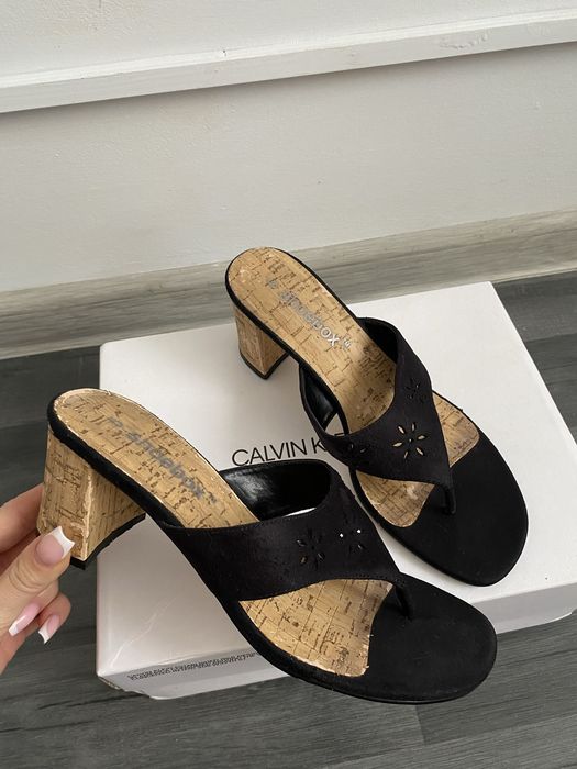 Shoebox 38 buty klapki na słupku japonki ażurowe