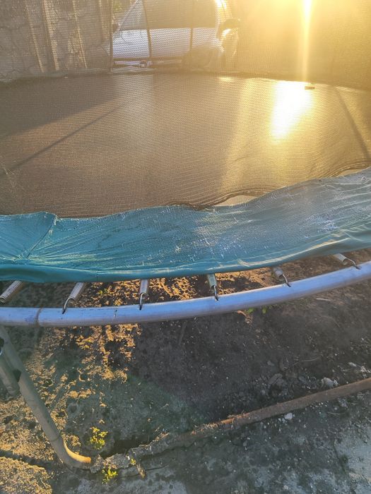 Продам батут 3.66