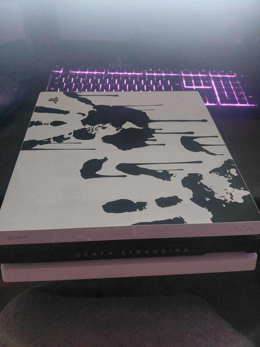 Playstation 4 Pro 1TB Death Stranding Branco