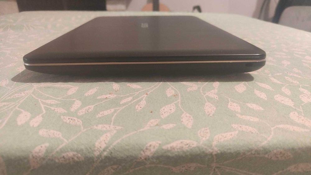 Vendo computador ASUS