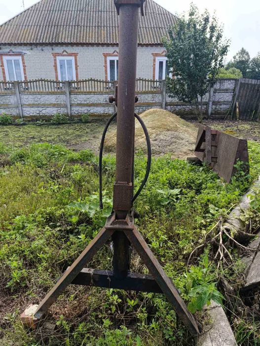 Продам кран до трактора