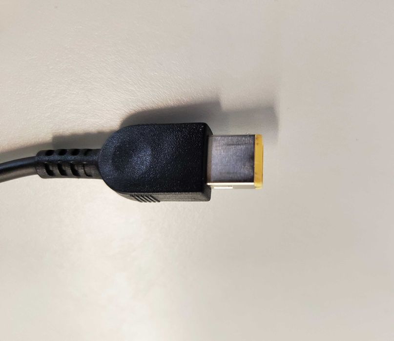 Carregador Lenovo Ponta Fina De 170 W