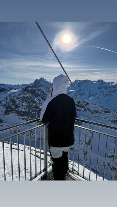 Гірськолижний костюм комбінезон чорно-білий одяг