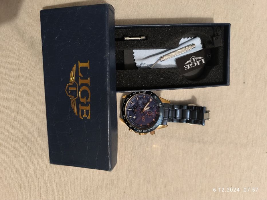 Pilnie sprzedam zegarek widoczny na zdjęciu