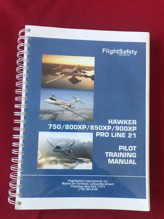 Pilot training Manual Hawker