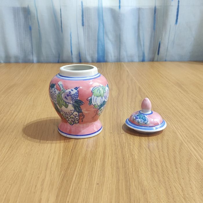 Ceramic Jar446962313054146561