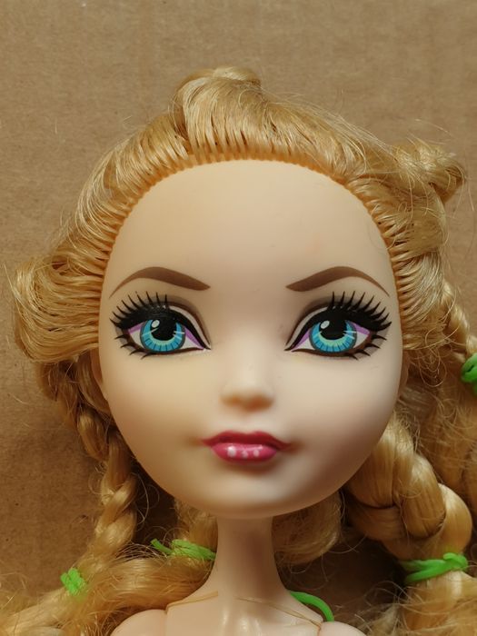 Кукла Mattel 2012 шарнирная