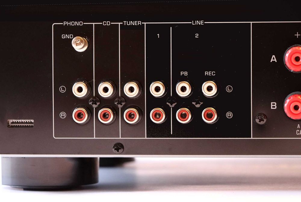 Sintonizador e Amplificador Yamaha