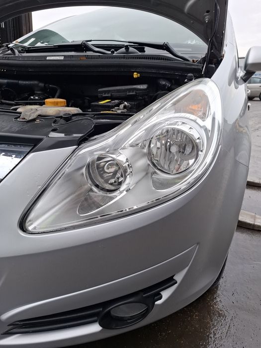 Opel Corsa D Lampy Przód Komplet Europa