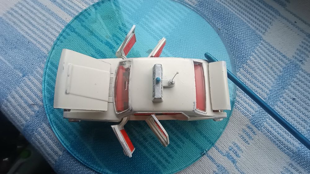 Масштабная модель 1/43 Форд zodiak dinky toys