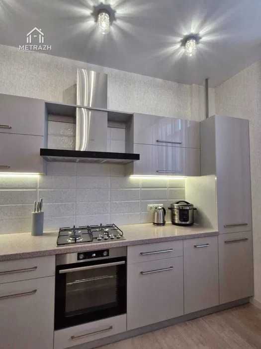 Продажа 2х комнатной квартиры 93 м2 Ремонт  МЕБЕЛЬ Техника ЖК АТОЛЛ