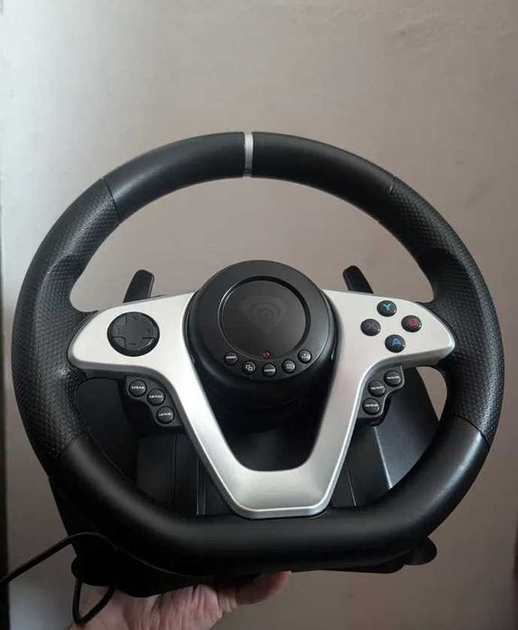 Volante e pedais para PC e consola genesis seaborg 400