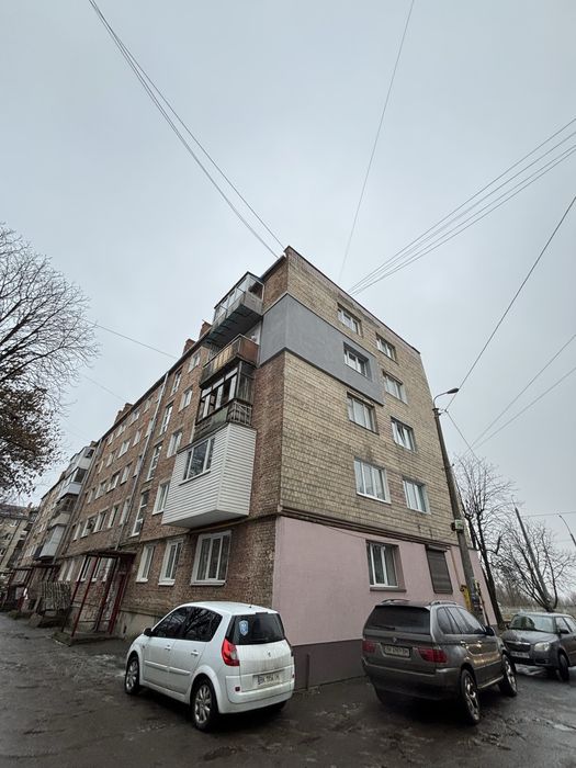 р Продаж 3-кімнатної квартири на Чайці