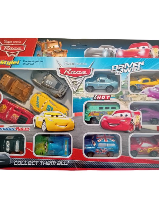 Zestaw 12 autek "AUTA" Zygzak McQueen