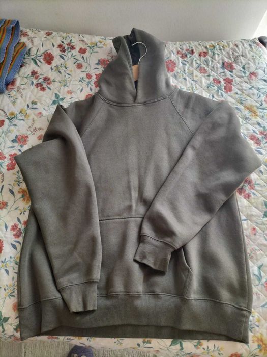 Roupa (calças, sweat)