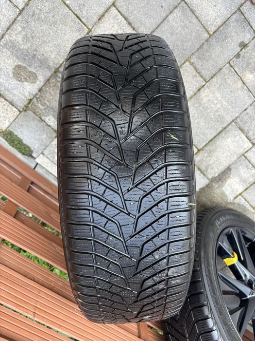 Orginalne Felgi do Mazdy CX5 z używanymi oponami zimowymi