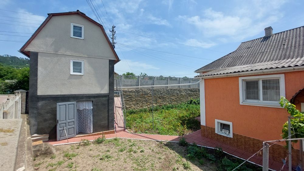 Продам будинок. Вул.Старицького,32.