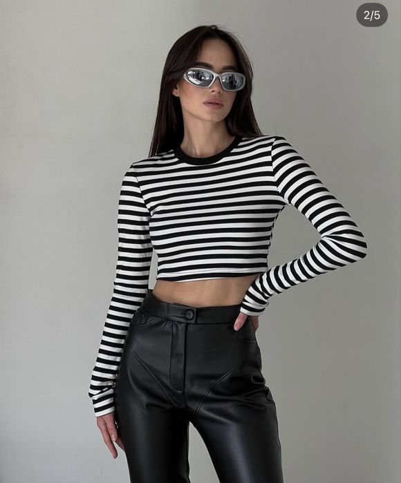 Укорочена кофта Cher 17 светр