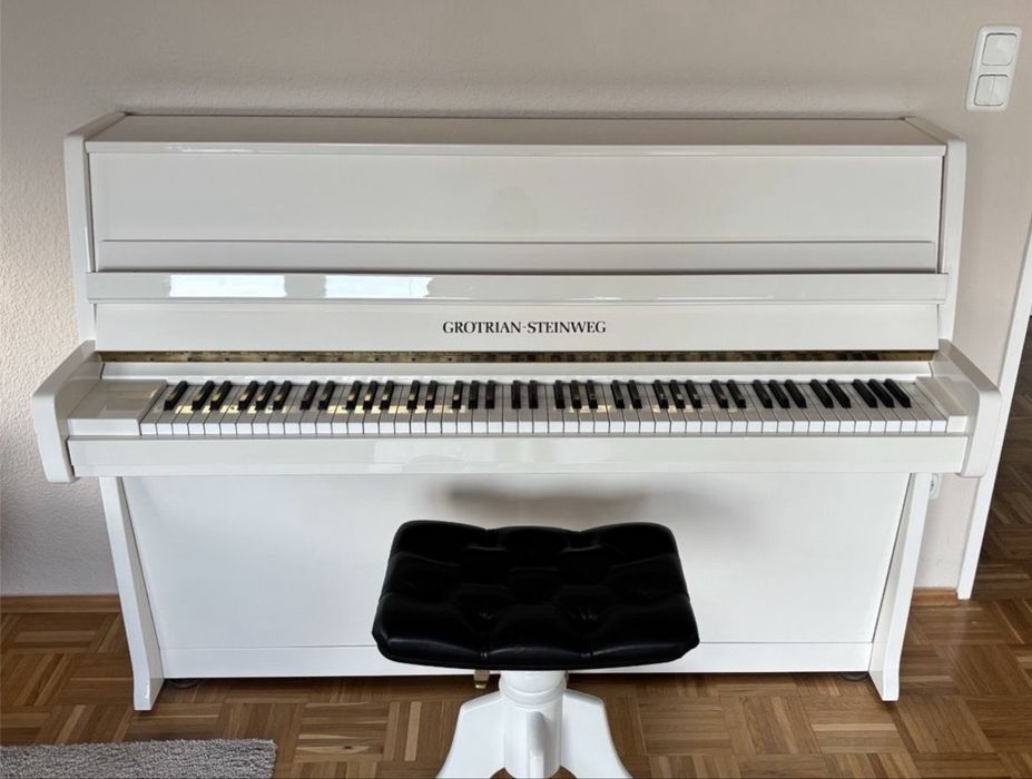Pianino Grotian Steinweg biale All Inclusive