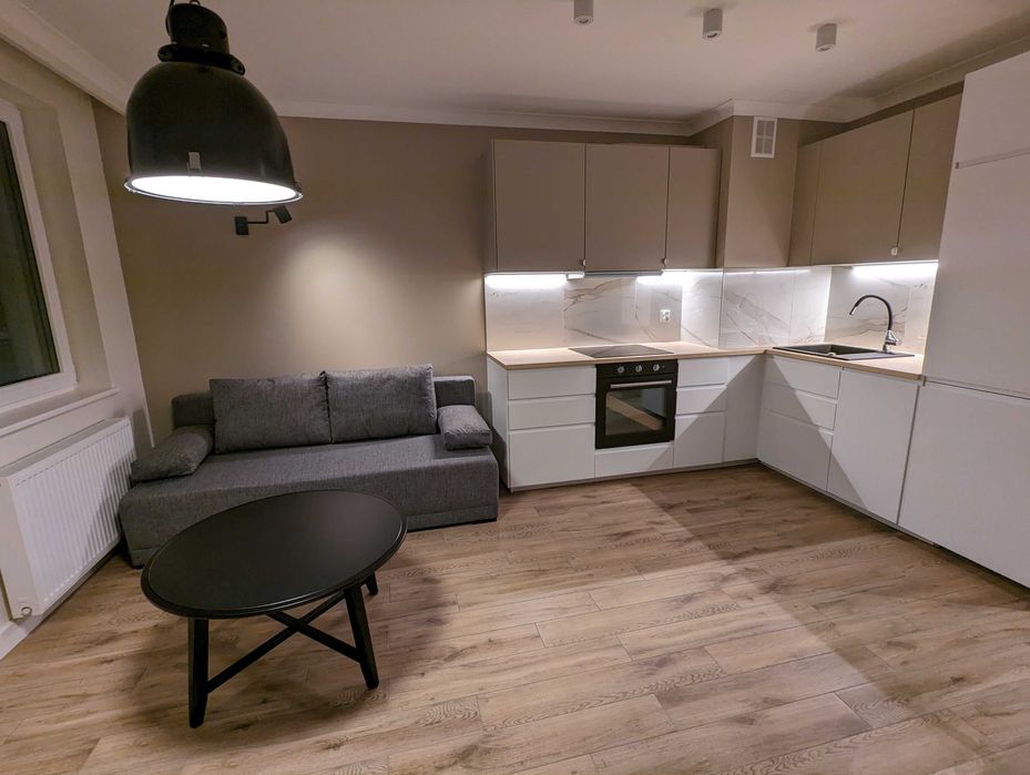 REZERWACJA Niemena 42m2, pełne wyposażenie, m. postojowe, piwnica